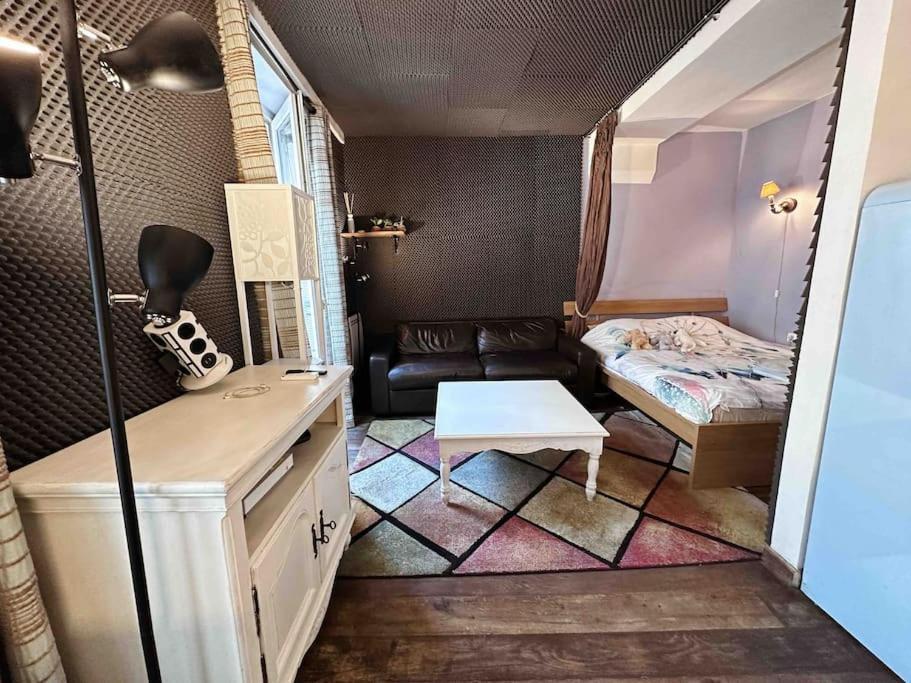 Studio With Home Cinema@Paris Chatelet Exteriér fotografie